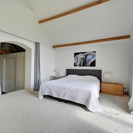 B&B Pompgebouw Aan De Rijn Tolkamer Luaran gambar