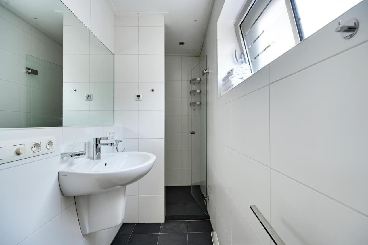 B&B Pompgebouw Aan De Rijn Tolkamer Luaran gambar